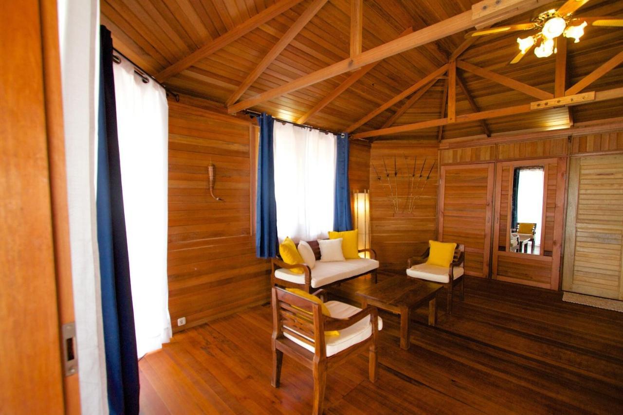 Agusta Eco Resort Pulau Mansuar Exterior photo