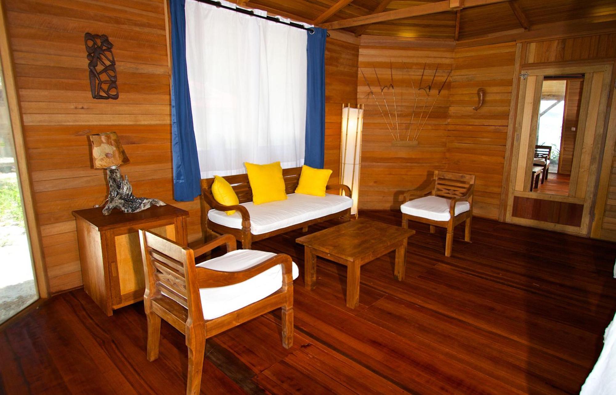 Agusta Eco Resort Pulau Mansuar Exterior photo
